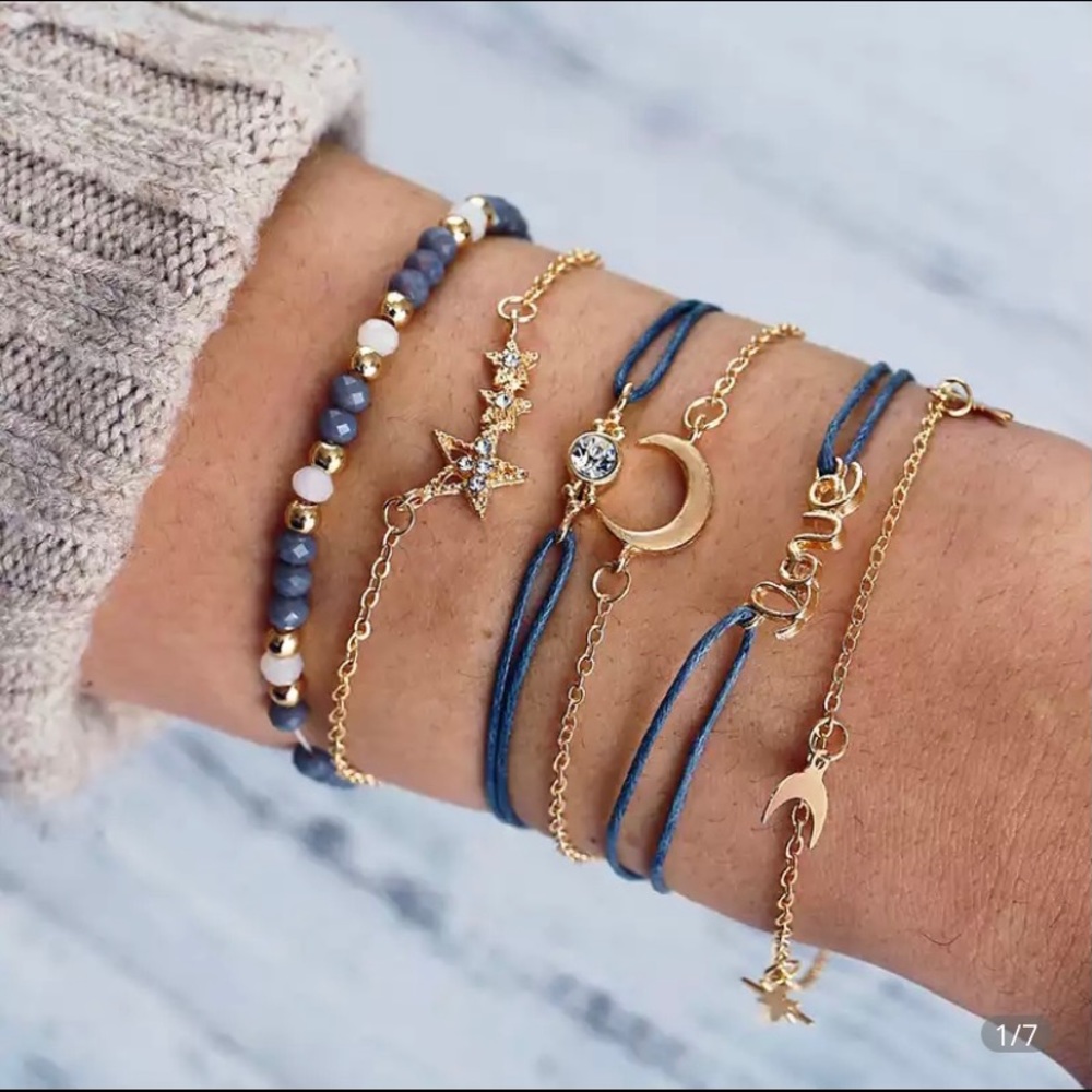 Blue moon and star bracelet set